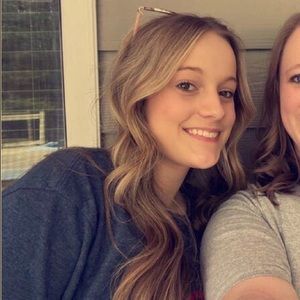 Meet your Posher, Avery